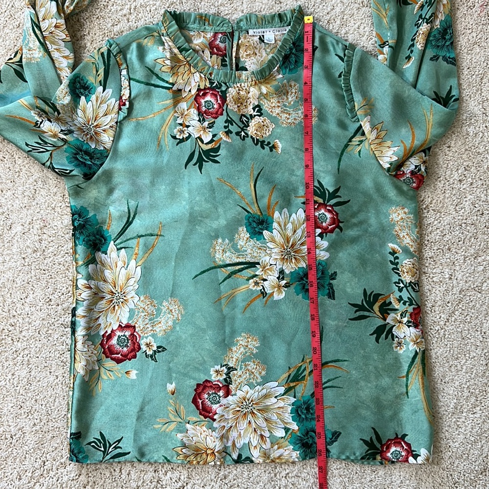 Violet + Claire Long Sleeve Floral Blouse Size Large - Picture 11 of 13